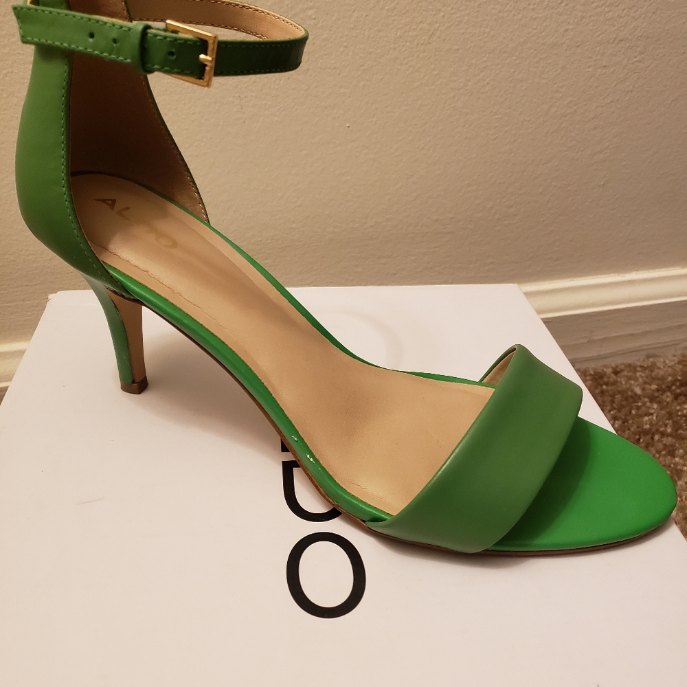 Aldo Lantier Green Sandals
